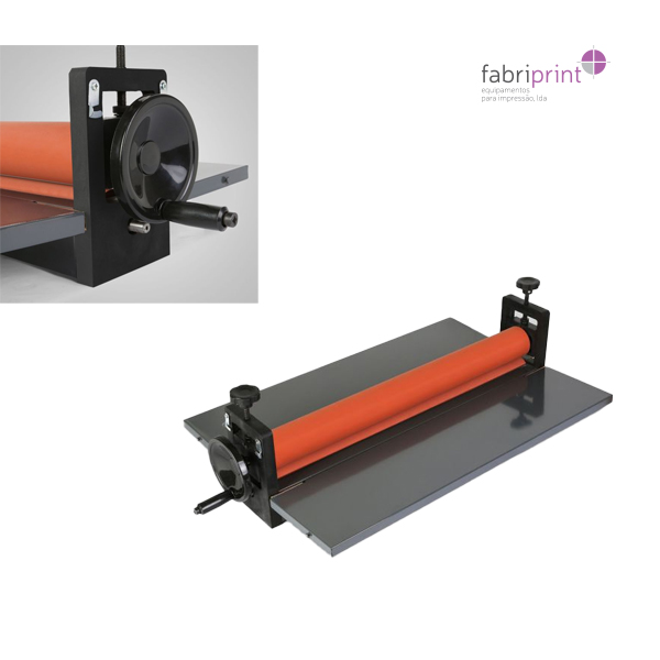 Laminadora manual de rolo Fabriprint para pequenas tiragens.