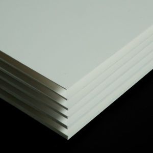 Placa PVC KOMADUR D Branca com Brilho 2mm 